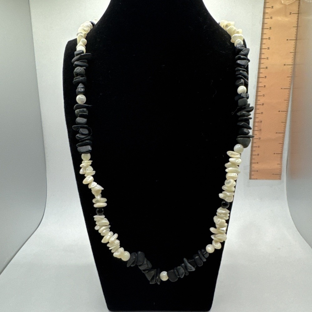 Black And White Chipped Stone Necklace - 24"